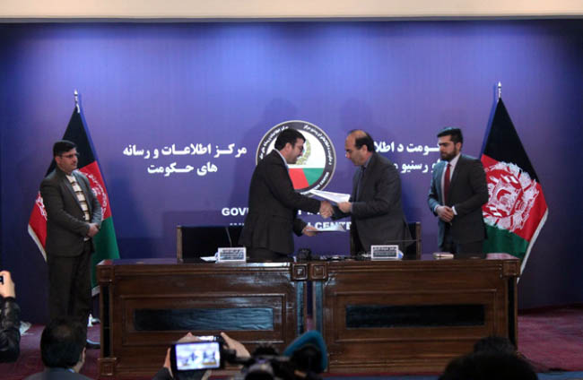 تفاهم‌نامه همکاری میان دانشگاه کابل و اداره ملی تنظیم ادویه و محصولات صحی امضا شد